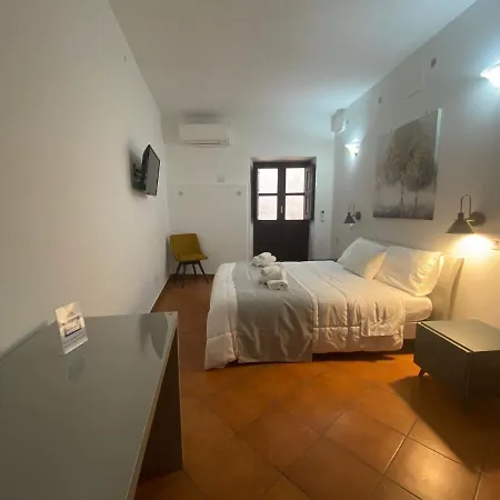 Corte Roma 148 Daire