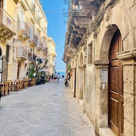 Corte Roma 148 Daire